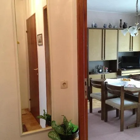 Ingrid Latschenberger Apartment
